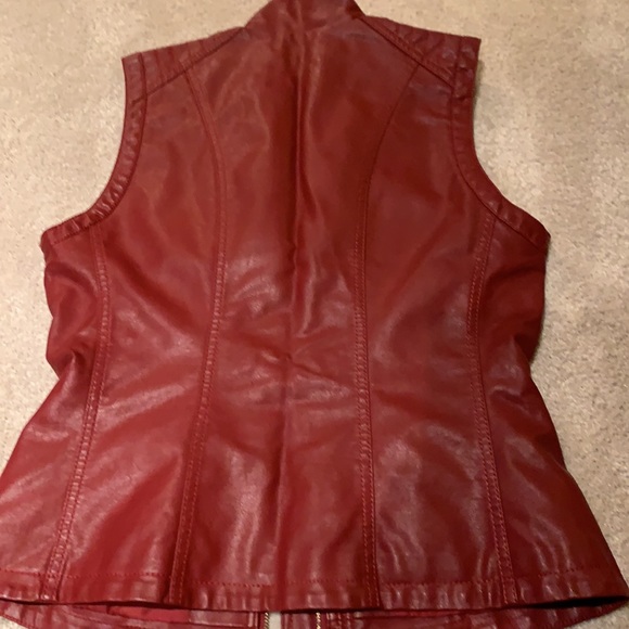 LA Coalition Maroon Vest - Picture 5 of 8